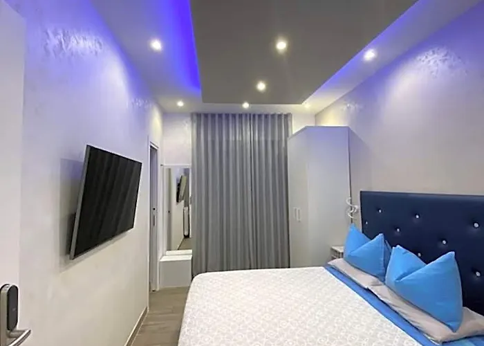 Domus Cinecitta Bed & Breakfast 4*
